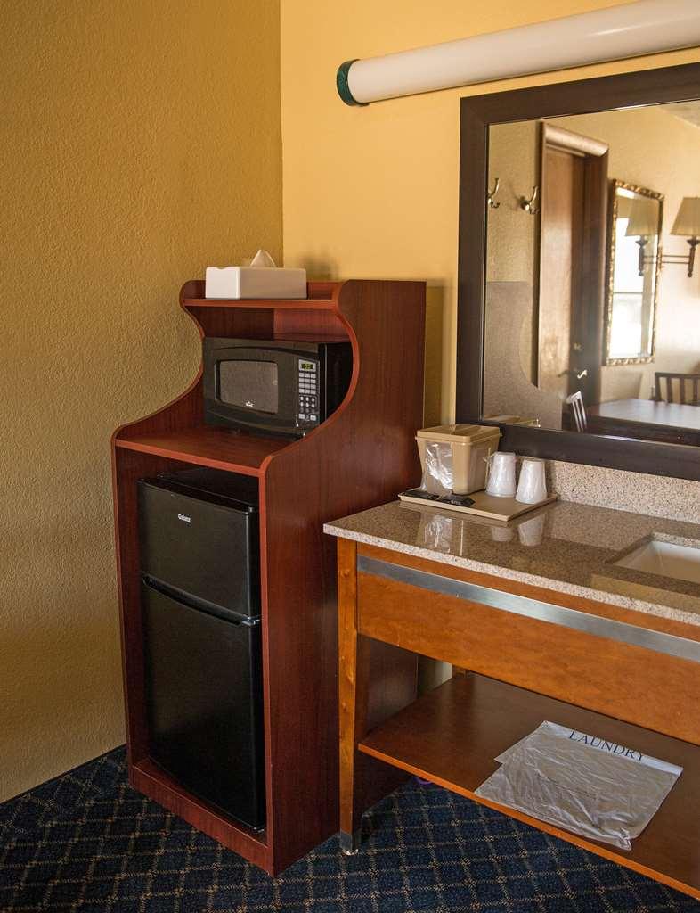 Americas Best Value Inn - Монровілл Номер фото