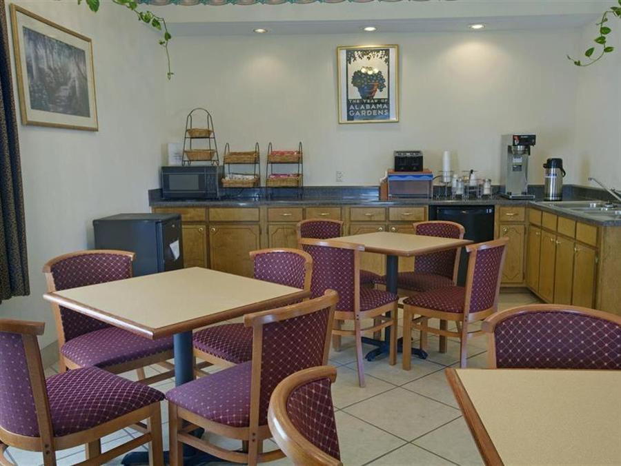 Americas Best Value Inn - Монровілл Екстер'єр фото