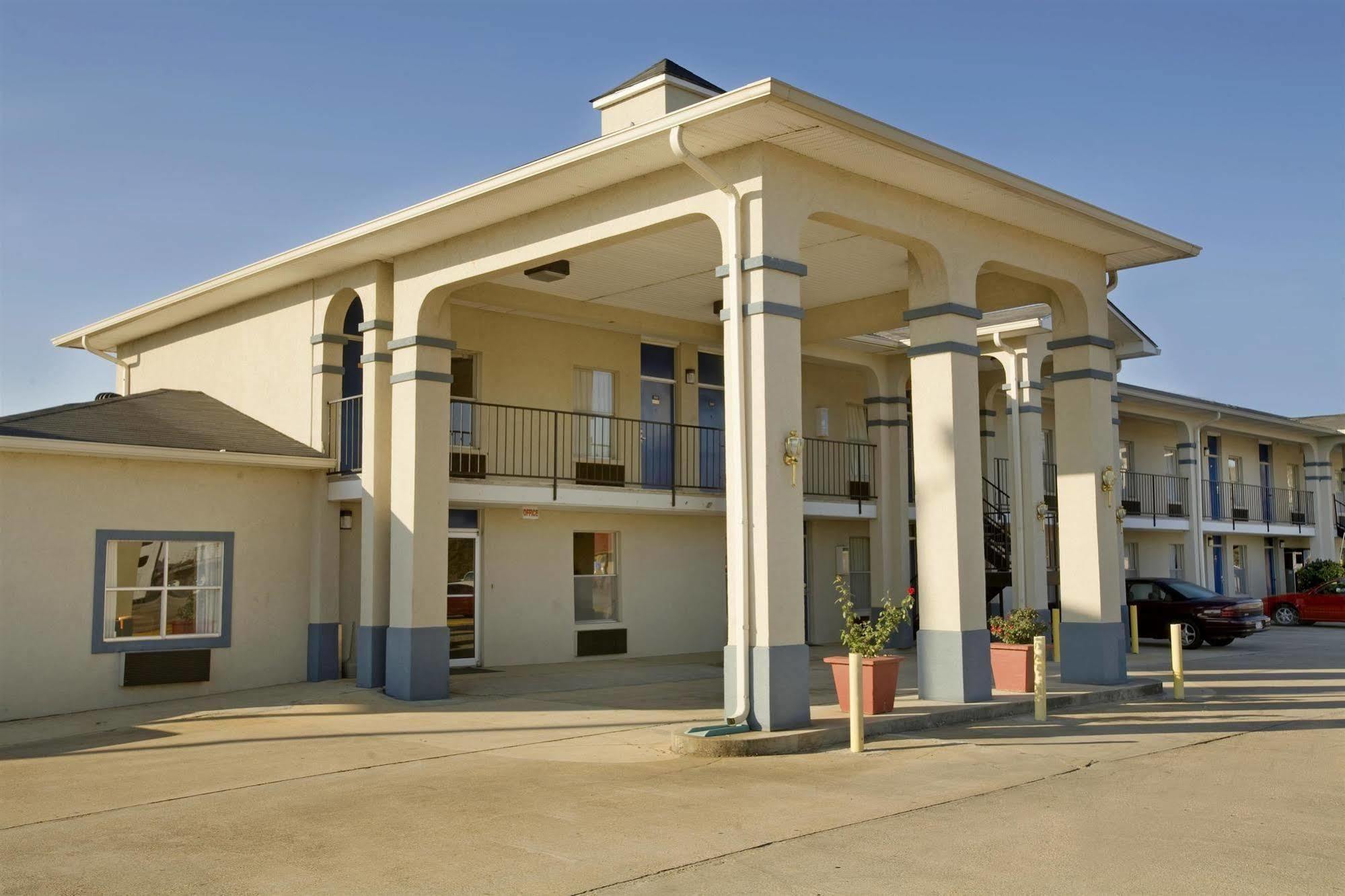 Americas Best Value Inn - Монровілл Екстер'єр фото